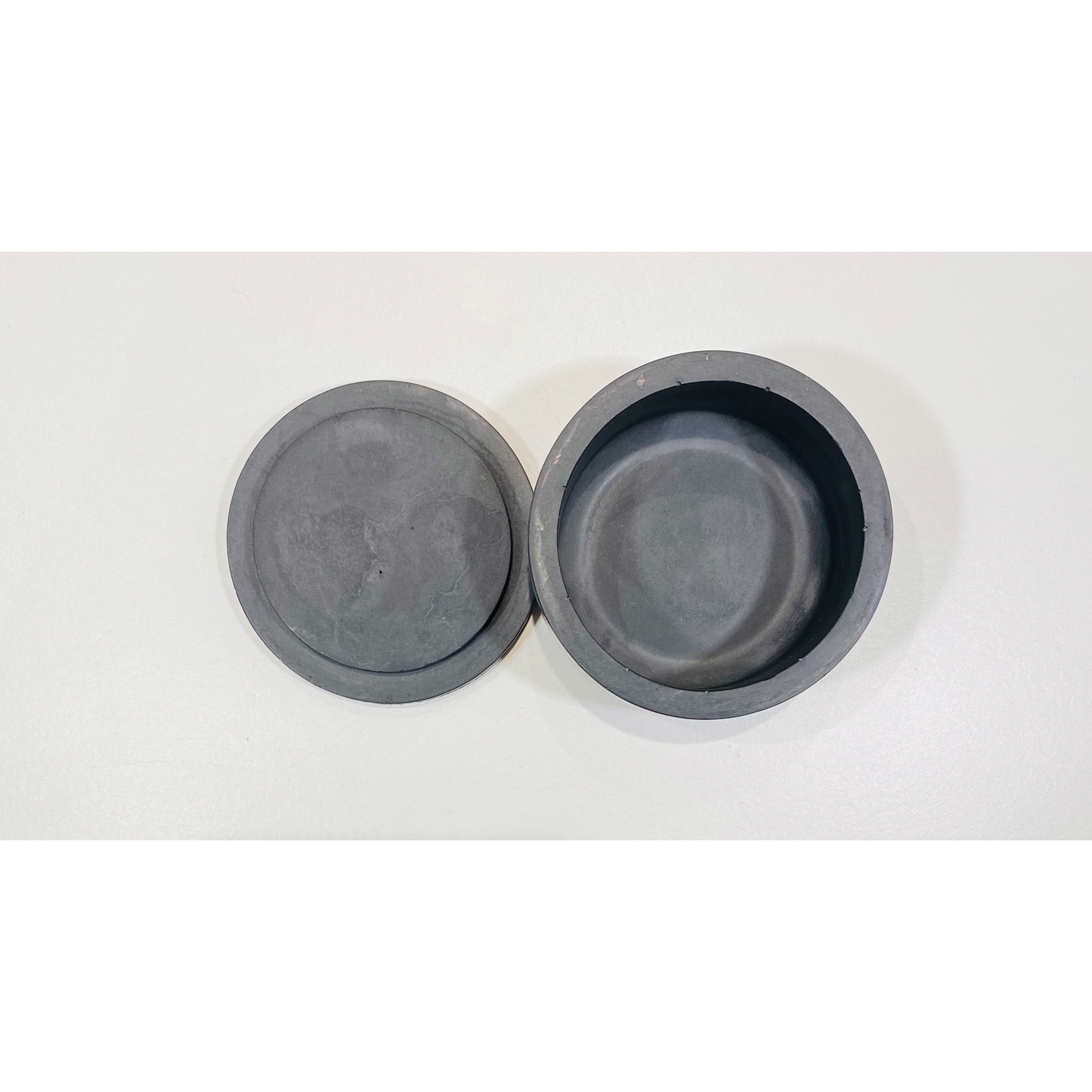 Round Coffin Black